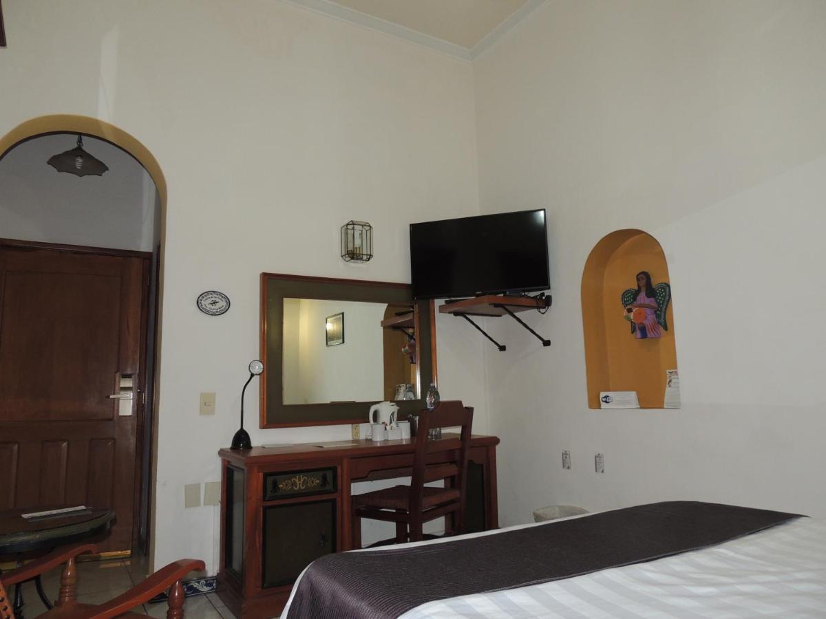 Hotel Concierge Plaza โคลิมา ภายนอก รูปภาพ